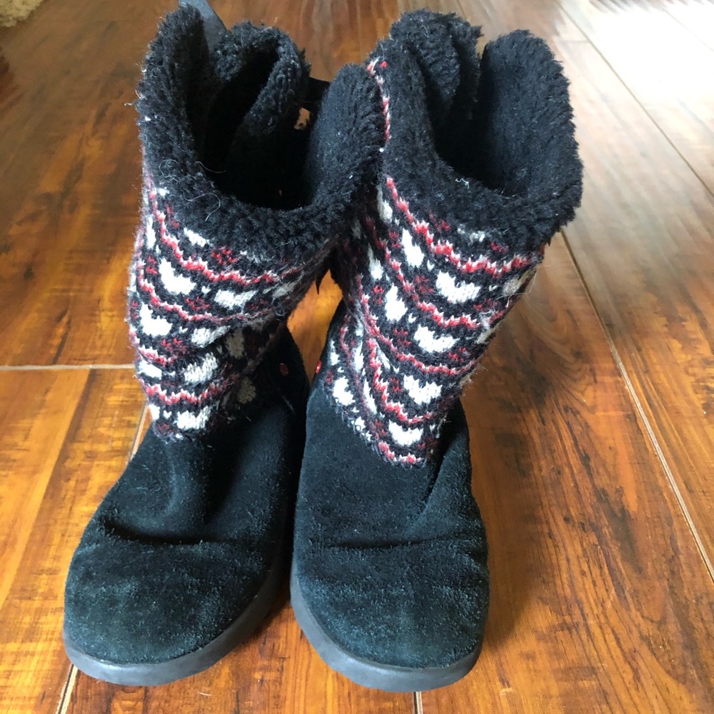 Ugg heart boots - Picture 1 of 6